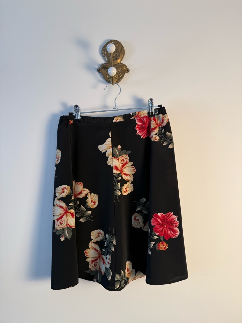 Vintage mini skirt with floral print